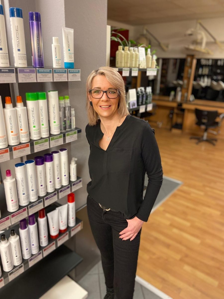 Nicole, Topstylistin und stv. Salonleiterin